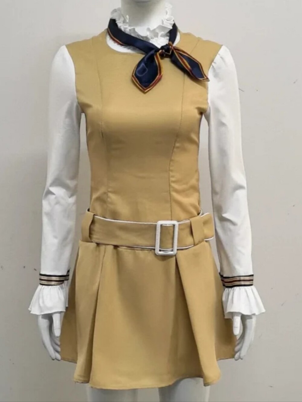 Kids Megan 2.0 Halloween Costume Size M 6/8